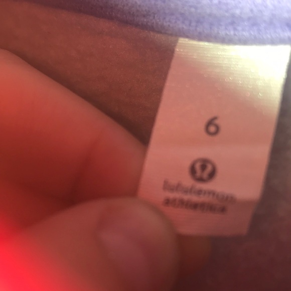 lulu lemon sweater - Picture 3 of 3